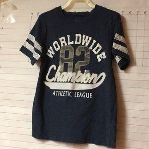 CARTER’S boys short sleeves tee. Sz 7 blue